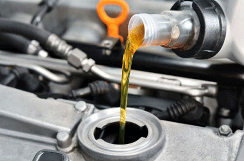 Thay dầu xe giúp xe hoạt động bền bỉ hơn vào mùa hè